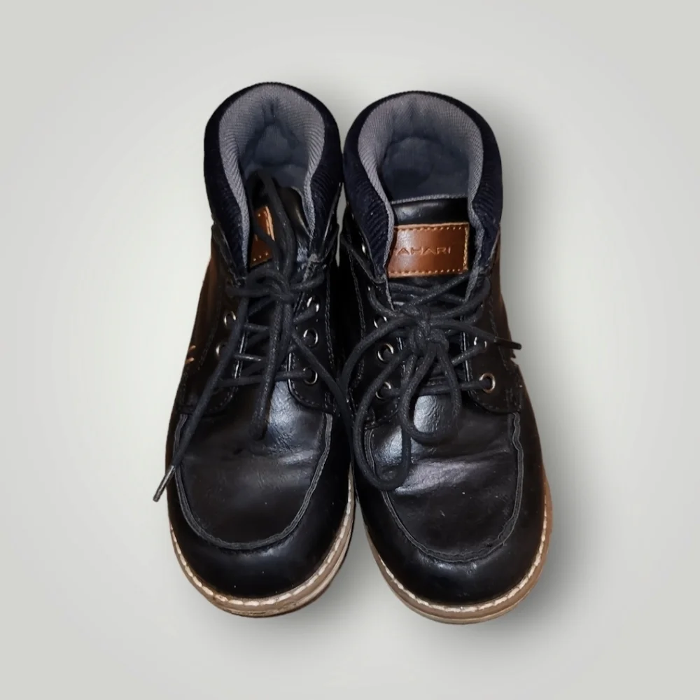 Tahari toddler Boy's Black & Brown Boots